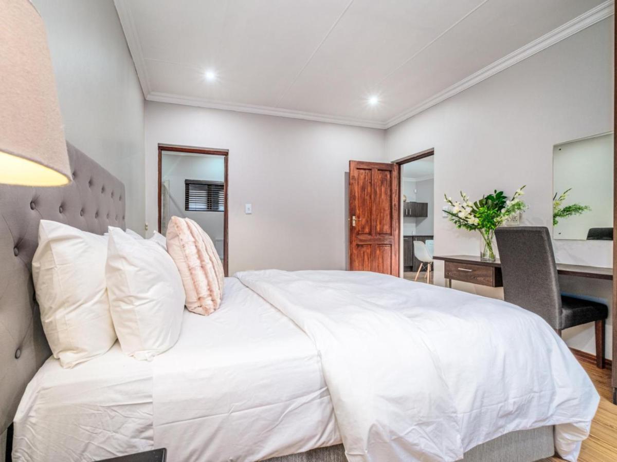 Hurlingham House Guest House Johannesburg Buitenkant foto