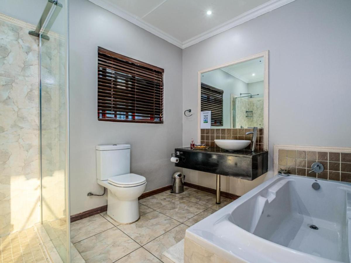 Hurlingham House Guest House Johannesburg Buitenkant foto
